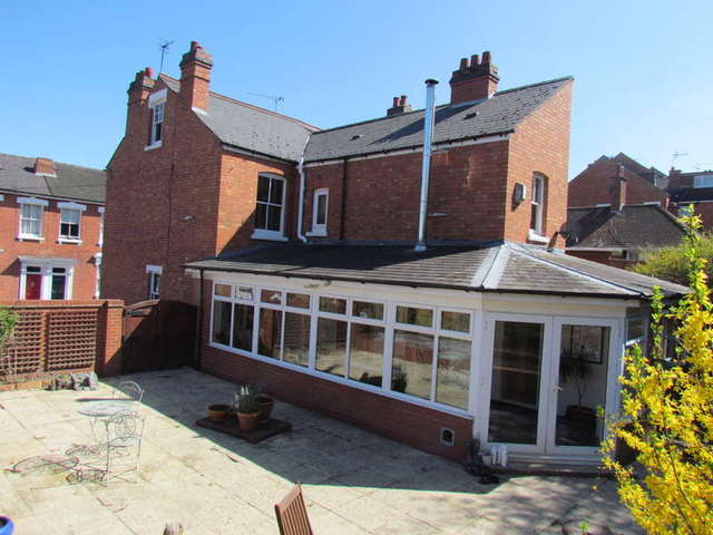  Image of 4 Bedroom Semi-Detached for sale at Worcester Worcestershire Worcester, WR5 1BT