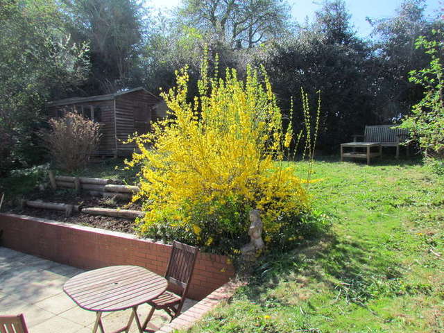  Image of 4 Bedroom Semi-Detached for sale at Worcester Worcestershire Worcester, WR5 1BT