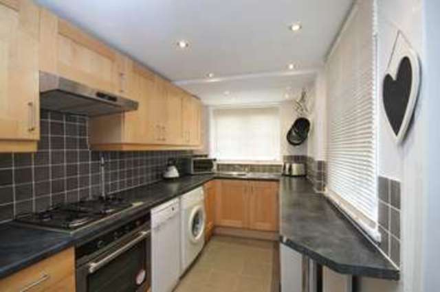  Image of 2 Bedroom Terraced to rent at Furlong Road Westcott Dorking, RH4 3QL