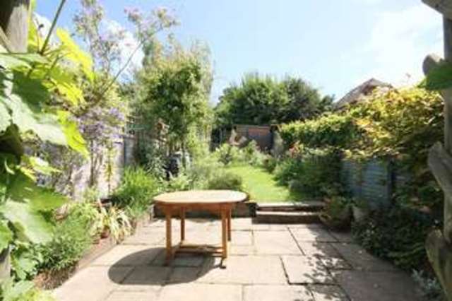  Image of 2 Bedroom Terraced to rent at Furlong Road Westcott Dorking, RH4 3QL