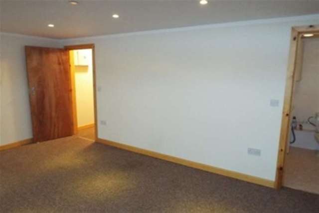  Image of 2 Bedroom Property to rent at Ramsgate, CT11 9AS
