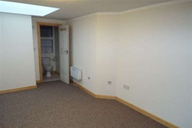  Image of 2 Bedroom Property to rent at Ramsgate, CT11 9AS
