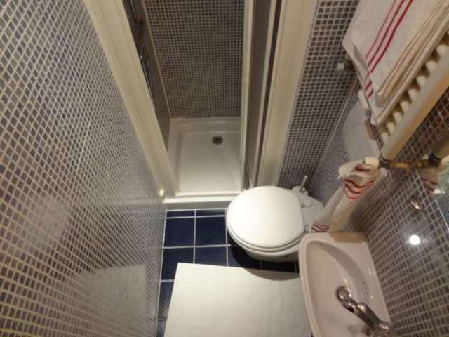  Image of Flat to rent at Gloucester Street Pimlico London, SW1V 2DB