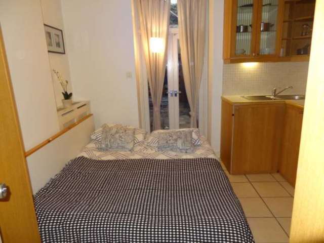  Image of Flat to rent at Gloucester Street Pimlico London, SW1V 2DB