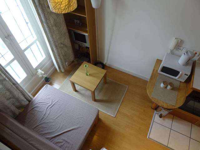  Image of Flat to rent at Gloucester Street Pimlico London, SW1V 2DB