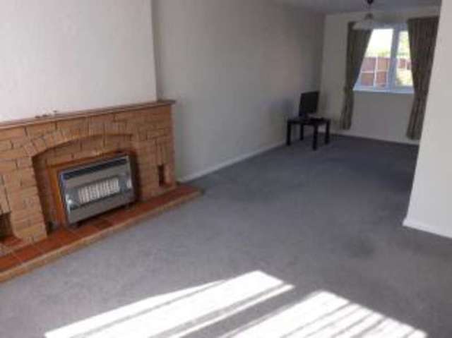  Image of 3 Bedroom Semi-Detached for sale at Glen Parva Leicester Glen Parva, LE2 9UG