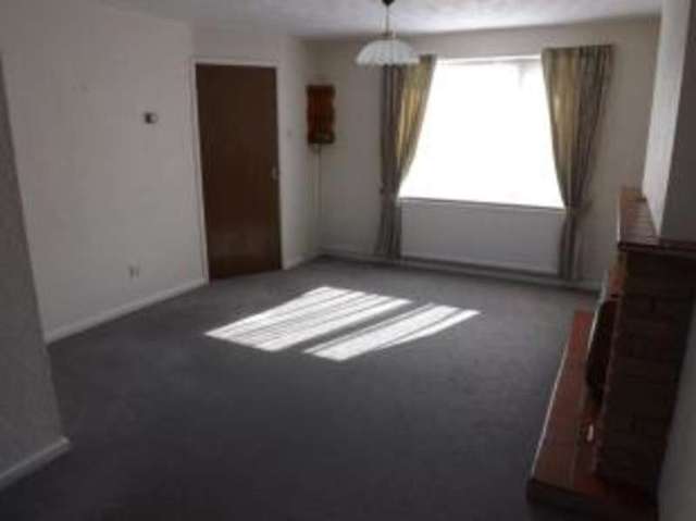  Image of 3 Bedroom Semi-Detached for sale at Glen Parva Leicester Glen Parva, LE2 9UG