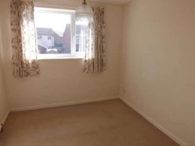  Image of 3 Bedroom Semi-Detached for sale at Glen Parva Leicester Glen Parva, LE2 9UG