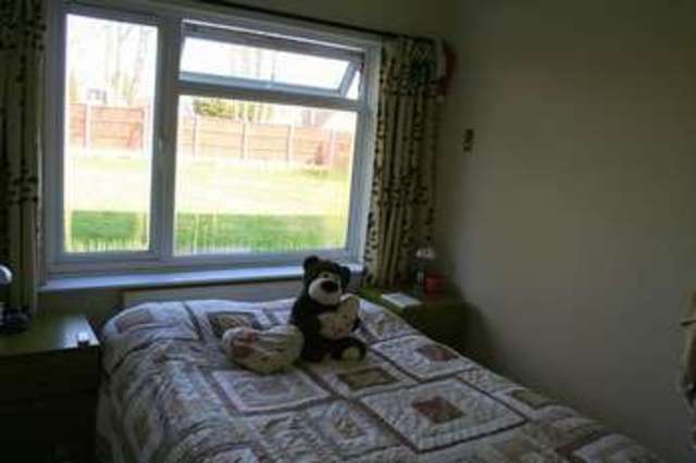  Image of 1 Bedroom Flat to rent at Hawthorn Chase  Lincoln, LN2 4RF