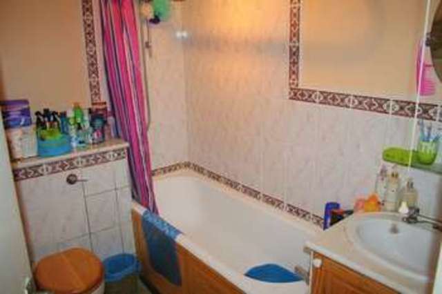  Image of 1 Bedroom Flat to rent at Hawthorn Chase  Lincoln, LN2 4RF