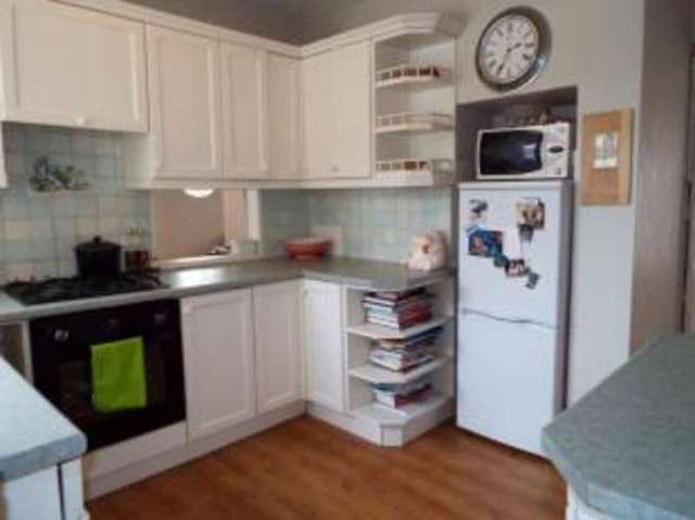  Image of 3 Bedroom Bungalow for sale at Hayling Island Hampshire South Hayling, PO11 9JG