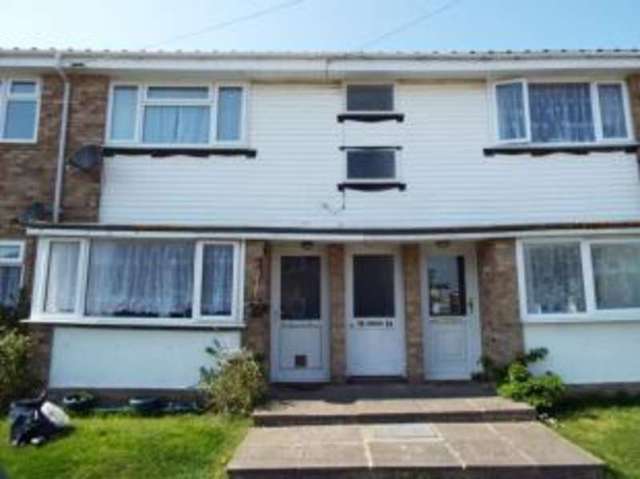  Image of 2 Bedroom Flat for sale at Hayling Island Hampshire Eastoke, PO11 9RF