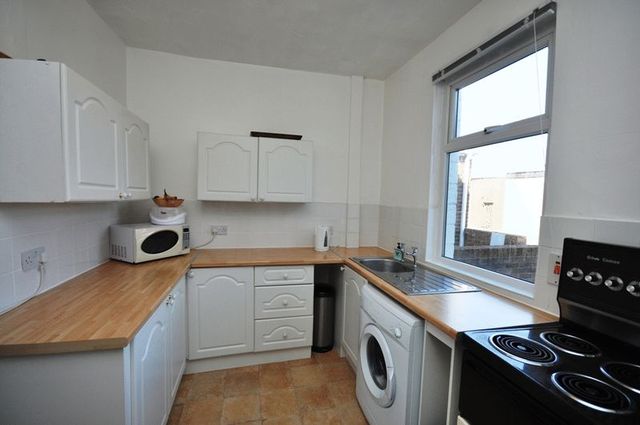  Image of 2 Bedroom Terraced for sale at High Street New Sharlston Wakefield, WF4 1BE