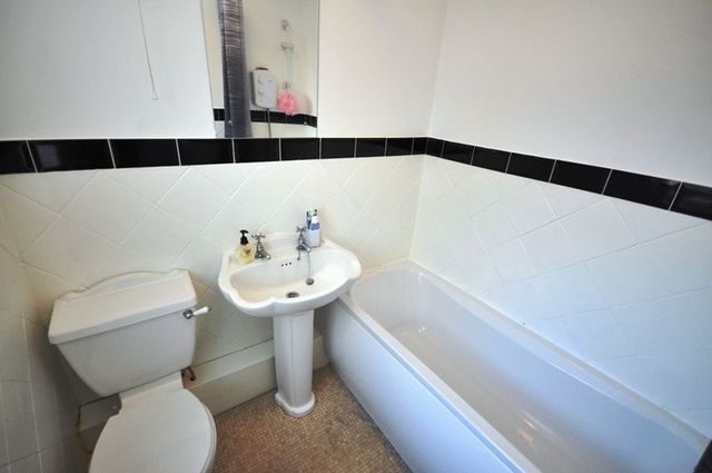  Image of 2 Bedroom Terraced for sale at High Street New Sharlston Wakefield, WF4 1BE