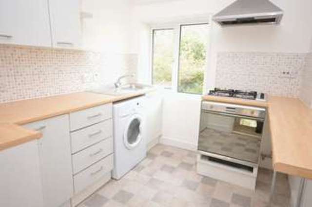  Image of 1 Bedroom Flat for sale at Hill Road Grayshott Grayshott, GU26 6HL