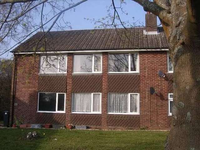  Image of 2 Bedroom Flat to rent at Chandler