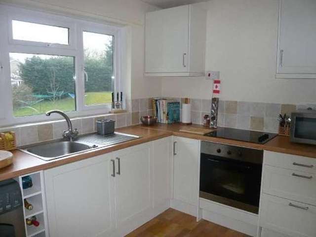  Image of 2 Bedroom Flat to rent at Chandler