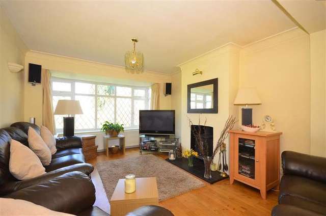  Image of 3 Bedroom Detached for sale at Reigate Surrey Reigate, RH2 8ER
