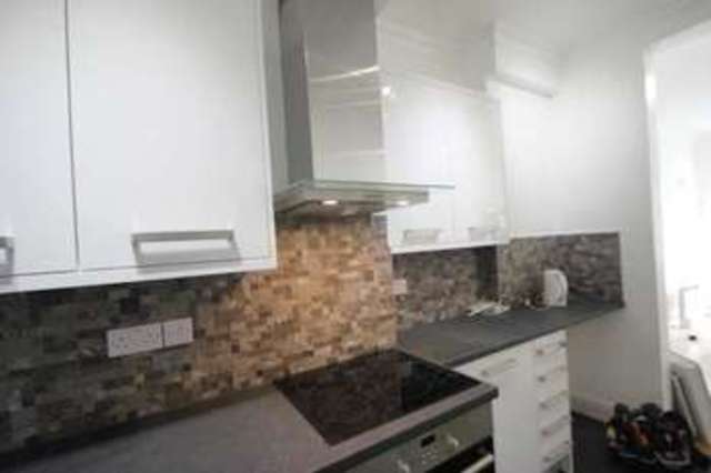  Image of 1 Bedroom Flat to rent at London WC1V 6RD Holborn, WC1V 6RD