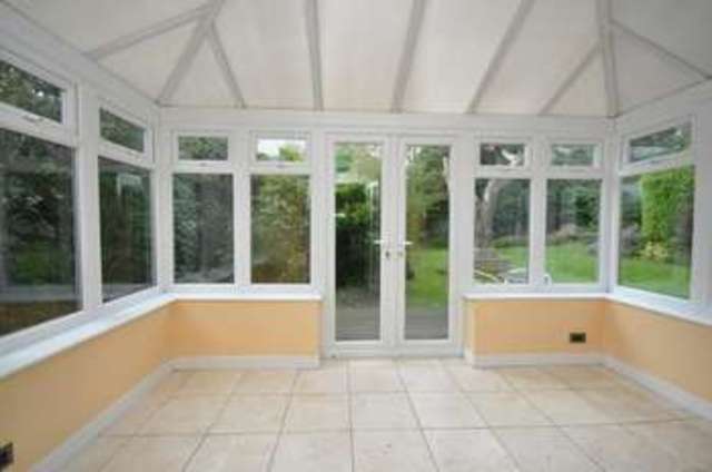 Image of 4 Bedroom Detached to rent at Horbury Road  Wakefield, WF2 8RE