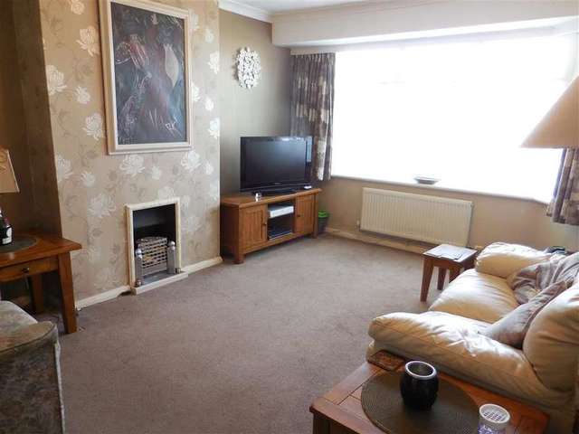  Image of 2 Bedroom Detached for sale at Worthing West Sussex Worthing, BN13 2PB