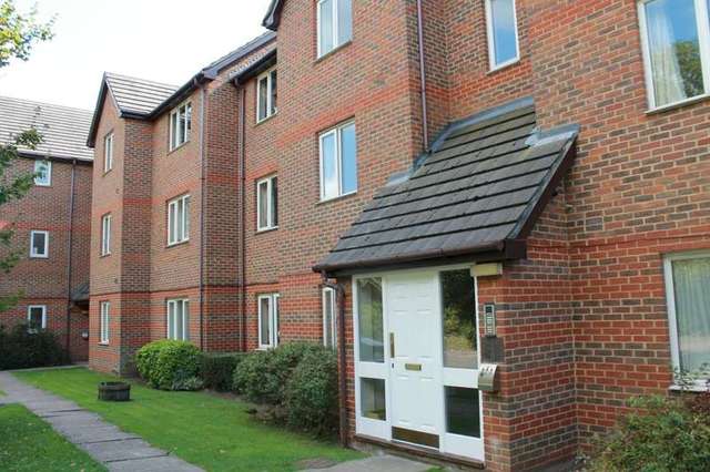  Image of 2 Bedroom Apartment to rent at Kingston, KT2 6SU