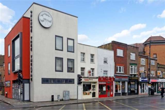  Image of 1 Bedroom Maisonette to rent at Richmond, TW9 2NQ