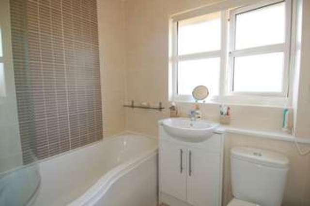  Image of 3 Bedroom Terraced for sale at The Ridings  Kidlington, OX5 1UA