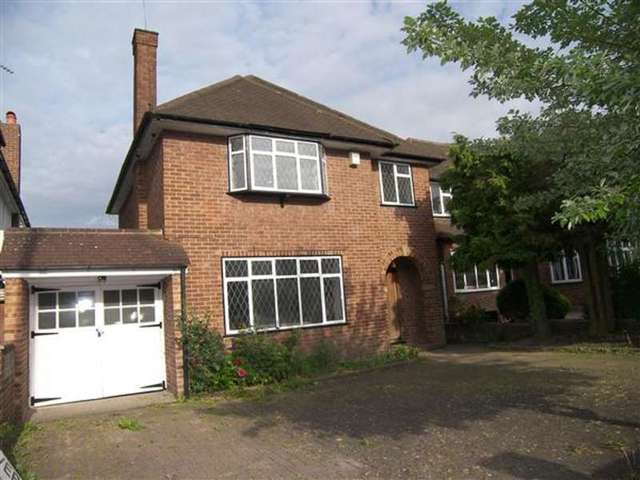  Image of 3 Bedroom Detached to rent at Harrow on the Hill, HA1 3SY