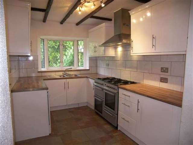  Image of 3 Bedroom Detached to rent at Harrow on the Hill, HA1 3SY