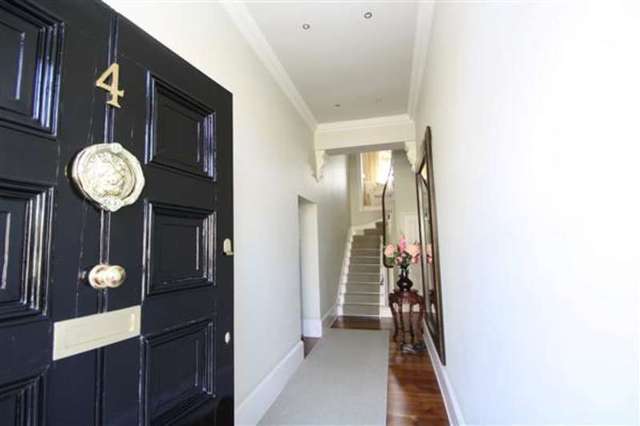  Image of 3 Bedroom Terraced for sale at Worthing, BN11 1TA