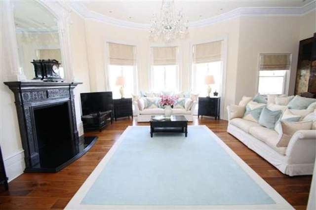  Image of 3 Bedroom Terraced for sale at Worthing, BN11 1TA