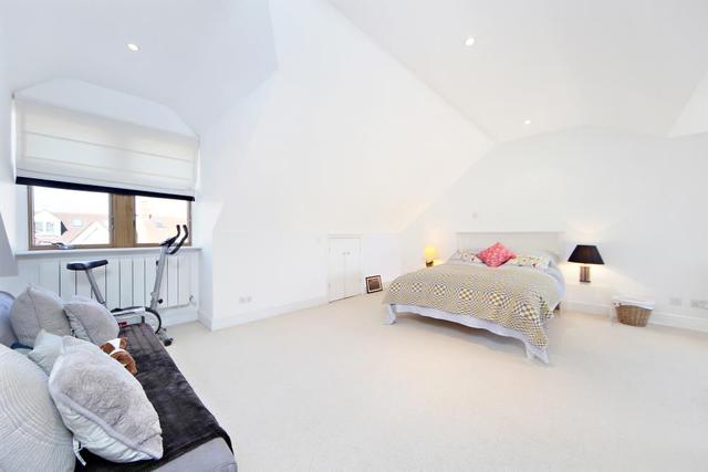  Image of 5 Bedroom Detached for sale at Madrid Road  Barnes, SW13 9PG
