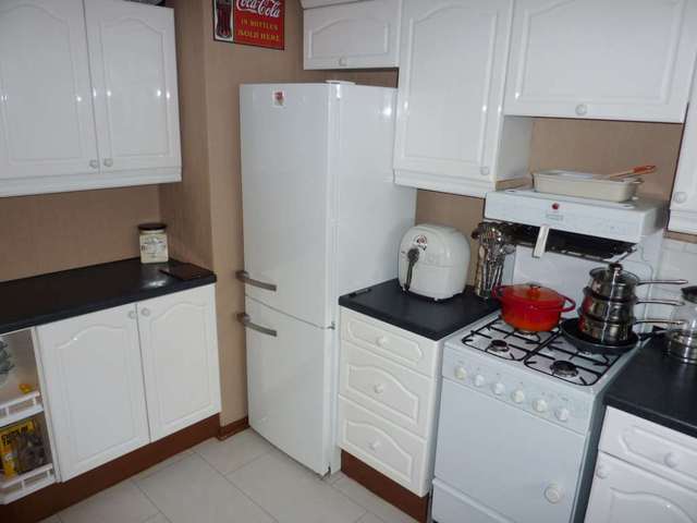  Image of 1 Bedroom Flat to rent at Malden House, Oxhey Drive South Oxhey Watford, WD19 7HP