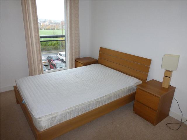  Image of 2 Bedroom Flat to rent at Craiglockhart Edinburgh Edinburgh, EH14 1XS