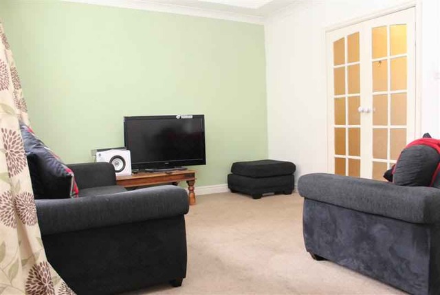  Image of 2 Bedroom Flat to rent at Bathgate West Lothian West Lothian, EH48 1PT