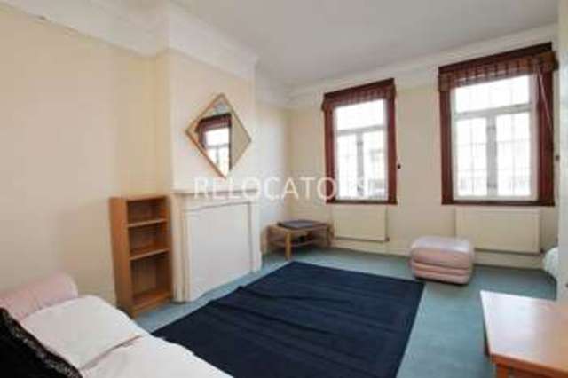  Image of 2 Bedroom Flat to rent at Mile End Road  London, E1 4LJ