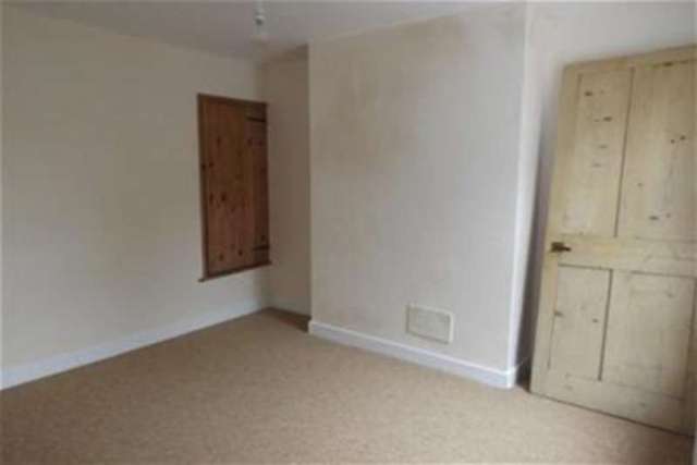  Image of 2 Bedroom Detached to rent at Worthing, BN11 1LB