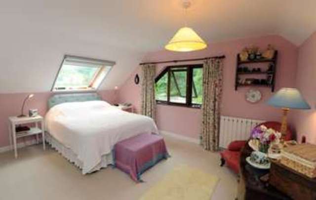  Image of 9 Bedroom Detached for sale at Newport Pembrokeshire Pontfaen, SA65 9TY