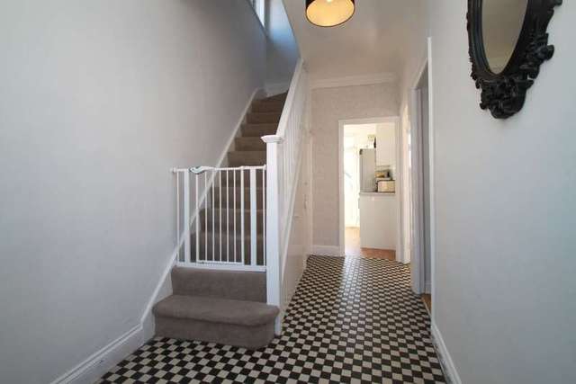  Image of 3 Bedroom End of Terrace for sale at Surbiton Surrey, KT6 7QT