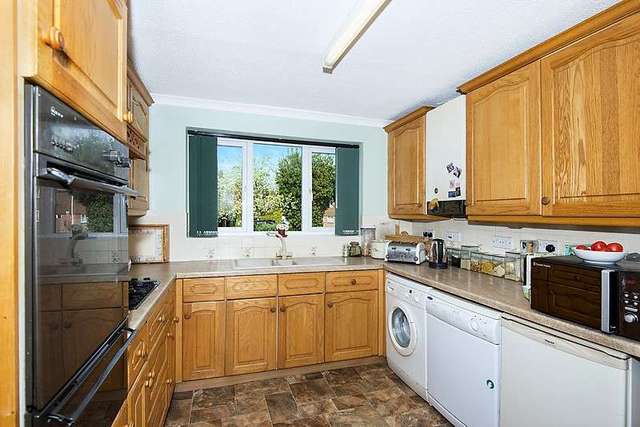  Image of 4 Bedroom Detached for sale at Canterbury, CT1 3YE