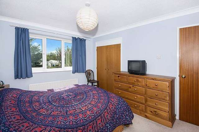  Image of 4 Bedroom Detached for sale at Canterbury, CT1 3YE