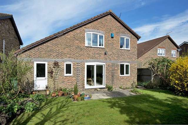  Image of 4 Bedroom Detached for sale at Canterbury, CT1 3YE