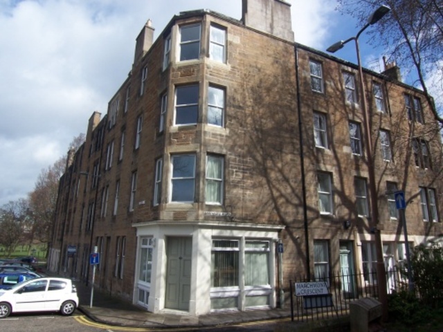  Image of 3 Bedroom Flat to rent at Marchmont Edinburgh Edinburgh, EH9 1JB