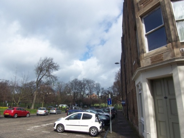  Image of 3 Bedroom Flat to rent at Marchmont Edinburgh Edinburgh, EH9 1JB