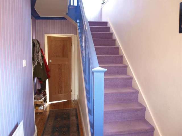  Image of 3 Bedroom Semi-Detached for sale at Leeds  Chapel Allerton, LS7 4JF