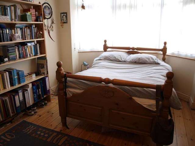  Image of 3 Bedroom Semi-Detached for sale at Leeds  Chapel Allerton, LS7 4JF