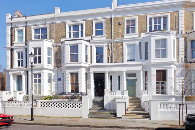  Image of Studio to rent at Russell Road  Kensington, W14 8HU