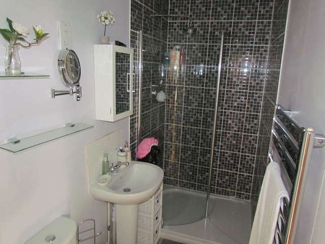  Image of 1 Bedroom Flat for sale at Worcester Worcestershire Worcester, WR1 1UA