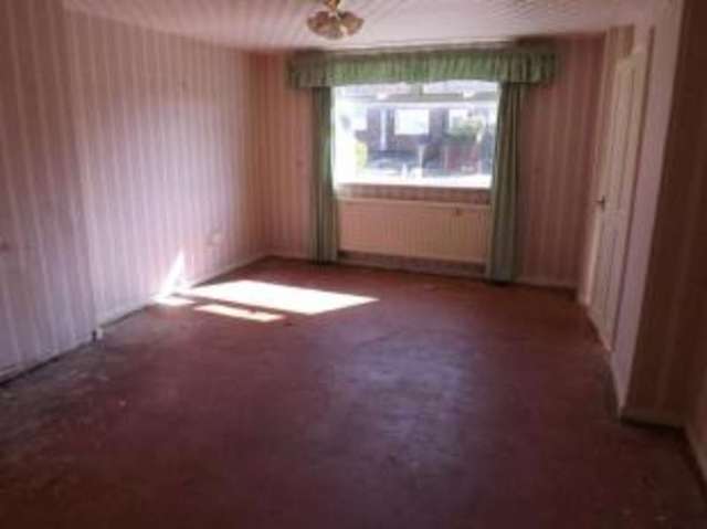  Image of 3 Bedroom Terraced for sale at Eyres Monsell Leicestershire Glen Parva, LE2 9QE